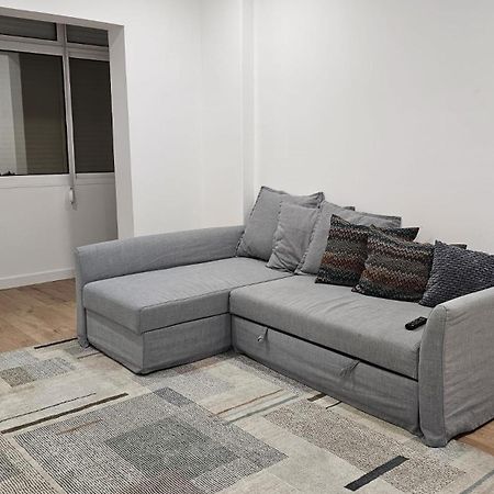 Apartamento T3 Em Lisboa/ Келуш Екстер'єр фото