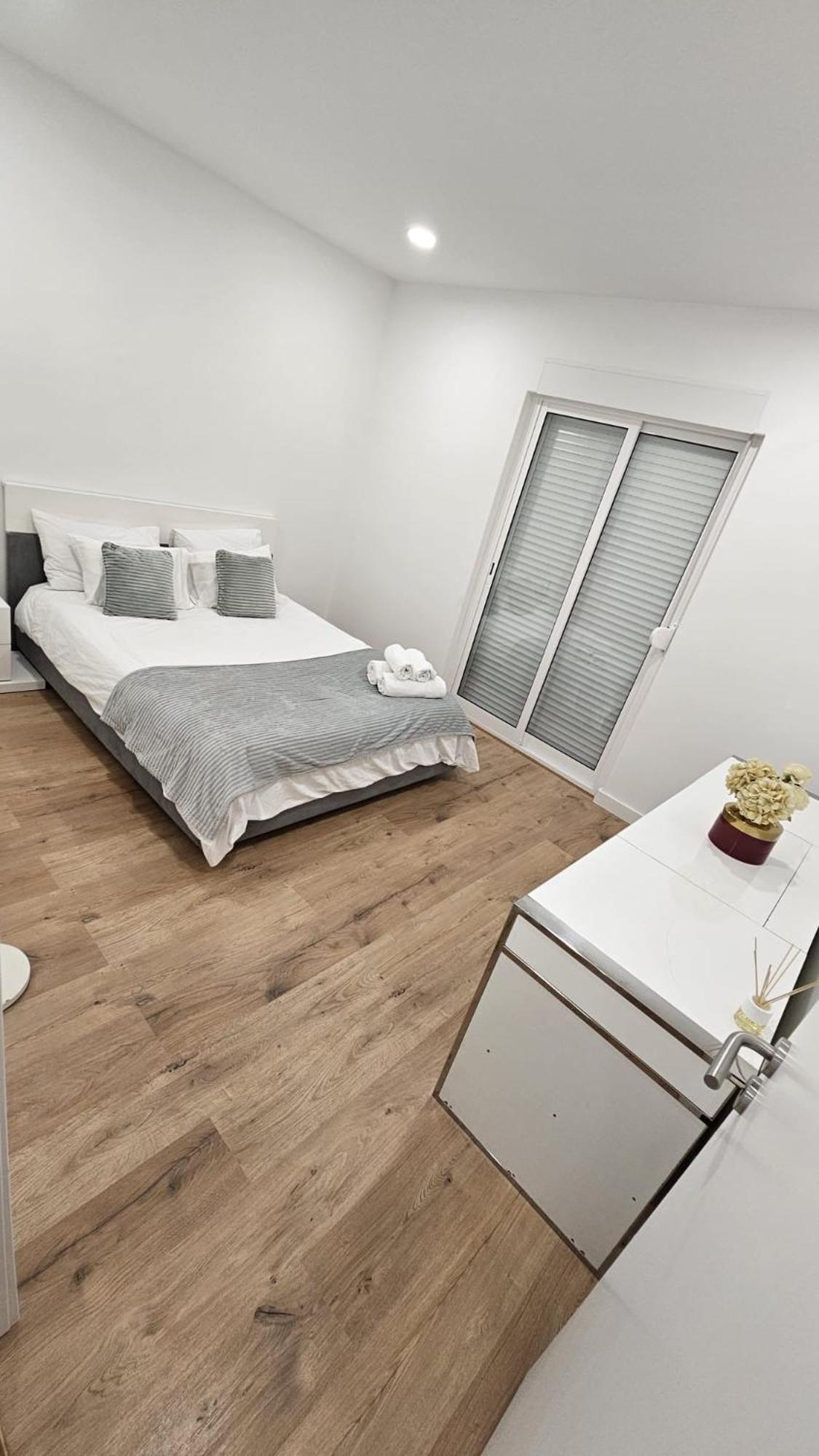 Apartamento T3 Em Lisboa/ Келуш Екстер'єр фото