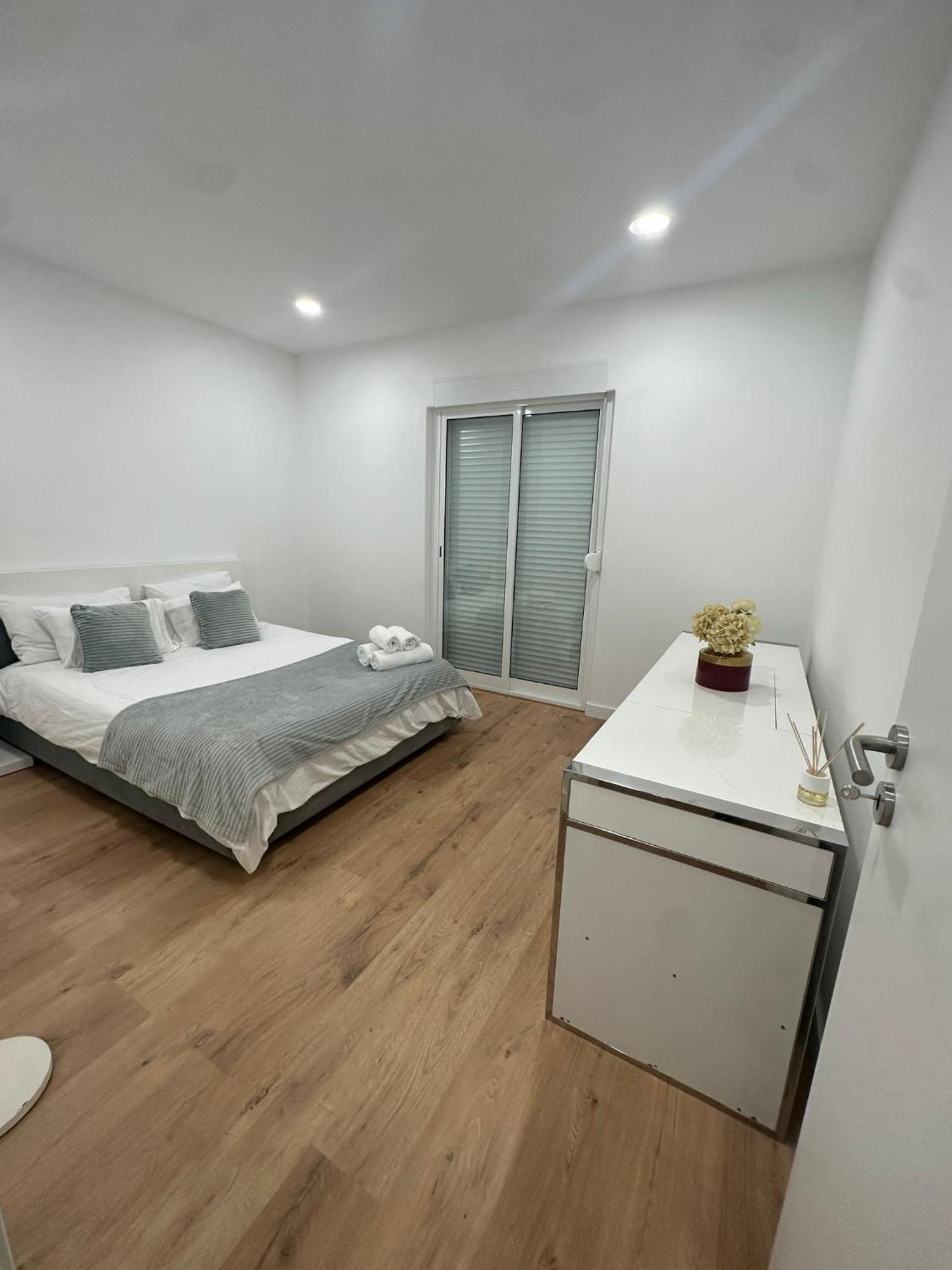 Apartamento T3 Em Lisboa/ Келуш Екстер'єр фото